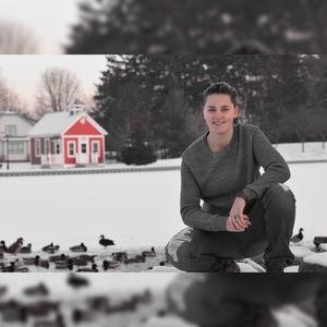 Meet your Posher, Alex